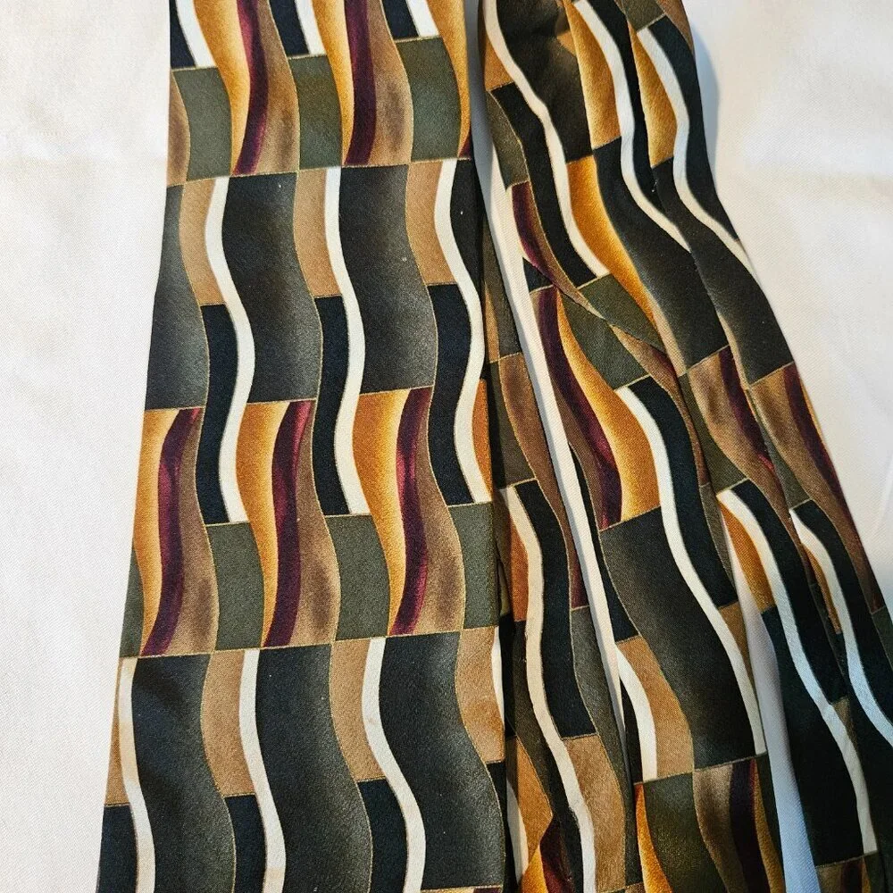 Cocktail Collection Martini silk tie by Stonehenge abstract art necktie‎